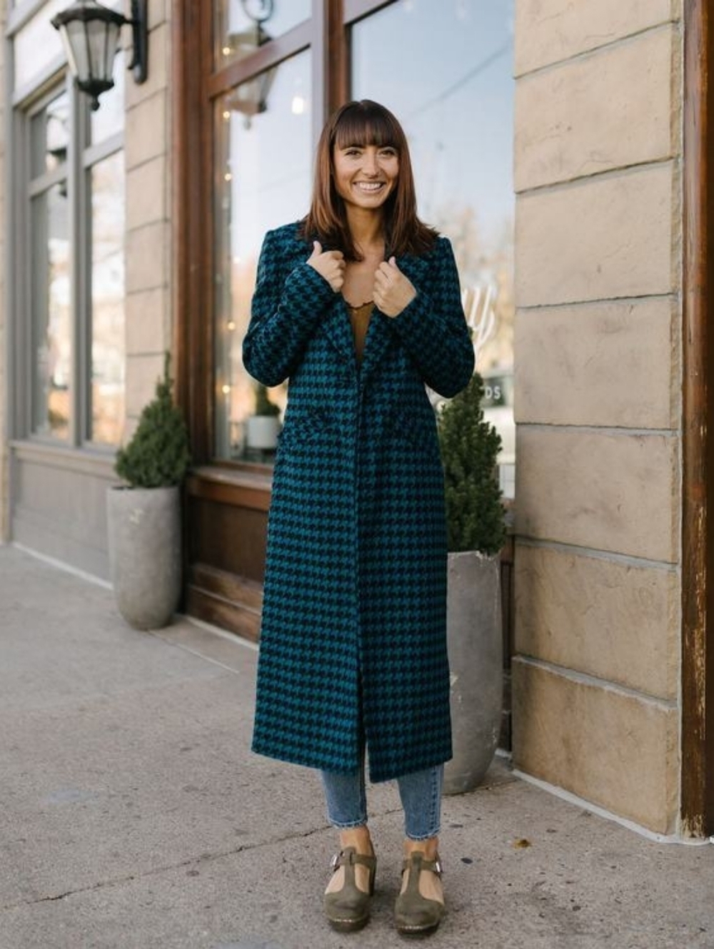 Oat Houndstooth Teal & Black Coat